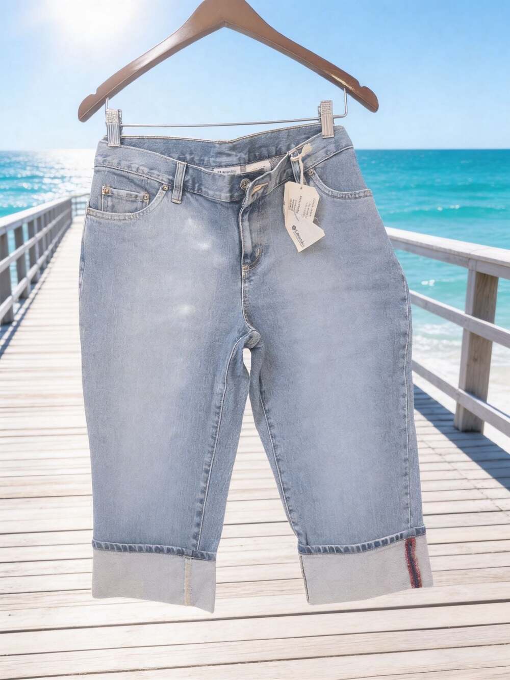 NWT Columbia Sportswear Women's Size 12 Cuffed Denim Capri Jeans